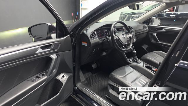 Volkswagen Tiguan 2020 — photo 13