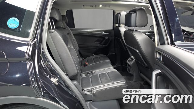 Volkswagen Tiguan 2020 — photo 17