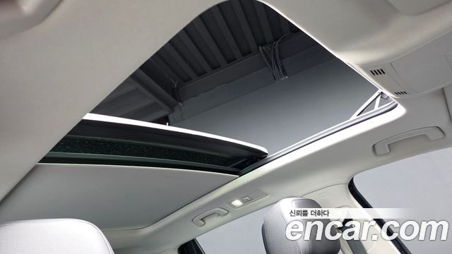 Volkswagen Tiguan 2020 — photo 25