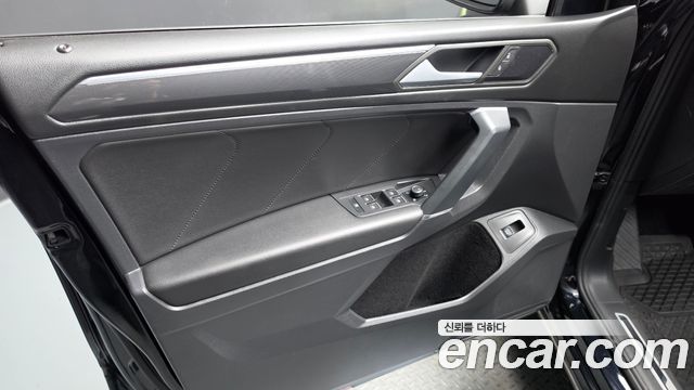 Volkswagen Tiguan 2020 — photo 14