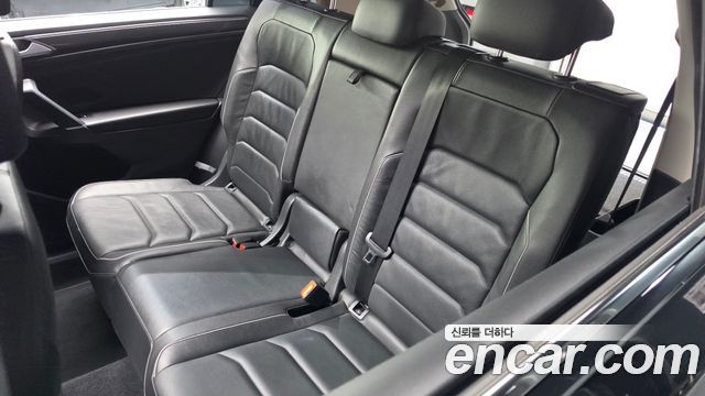 Volkswagen Tiguan 2020 — photo 34