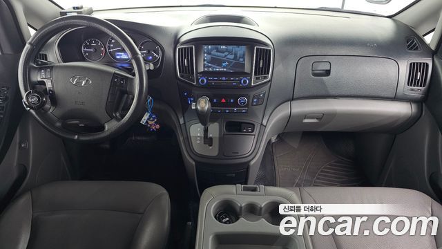 Hyundai Starex 2019 — photo 10