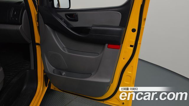 Hyundai Starex 2019 — photo 15