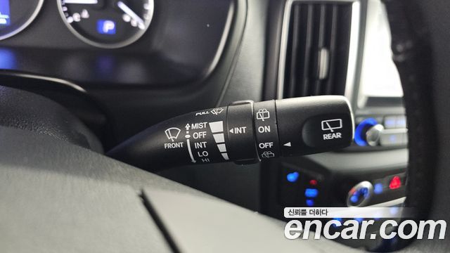 Hyundai Starex 2019 — photo 28