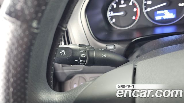 Hyundai Starex 2019 — photo 29