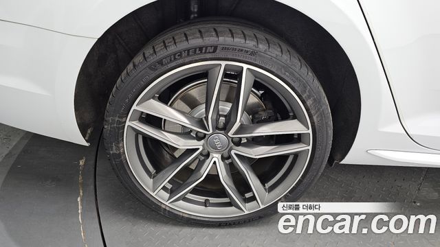 Audi A4 2016 — photo 5