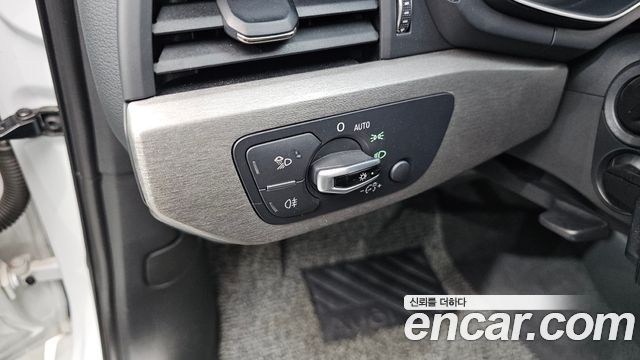 Audi A4 2016 — photo 17