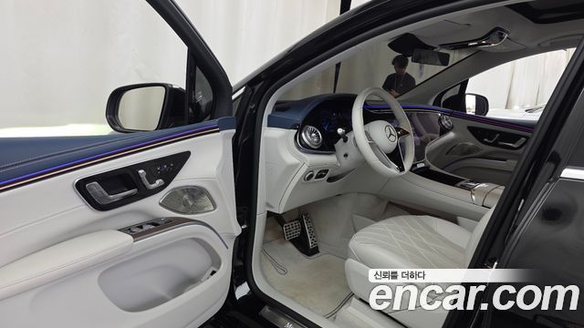 Mercedes-Benz EQS 2023 — photo 13