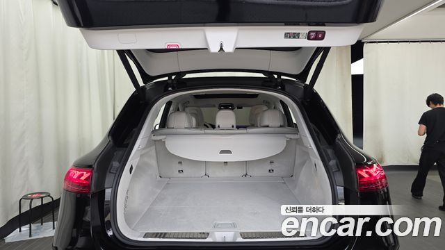 Mercedes-Benz EQS 2023 — photo 26