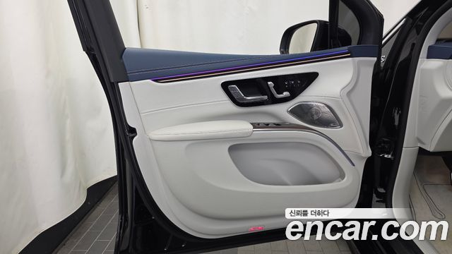 Mercedes-Benz EQS 2023 — photo 14