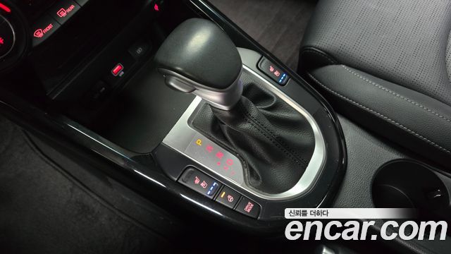 Kia K3 2023 — photo 12