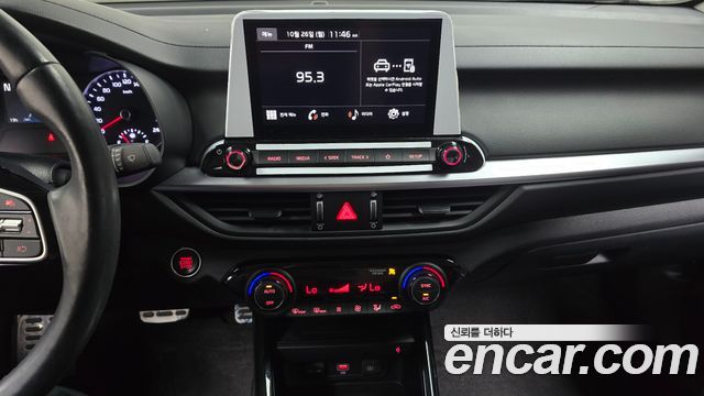 Kia K3 2023 — photo 19