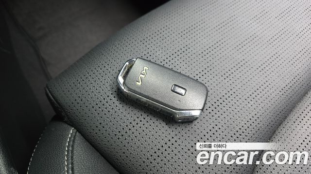 Kia K3 2023 — photo 22