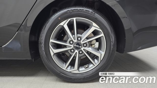 Kia K3 2023 — photo 7