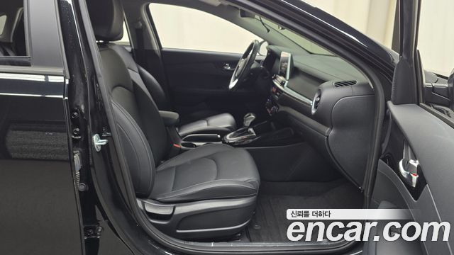 Kia K3 2023 — photo 16