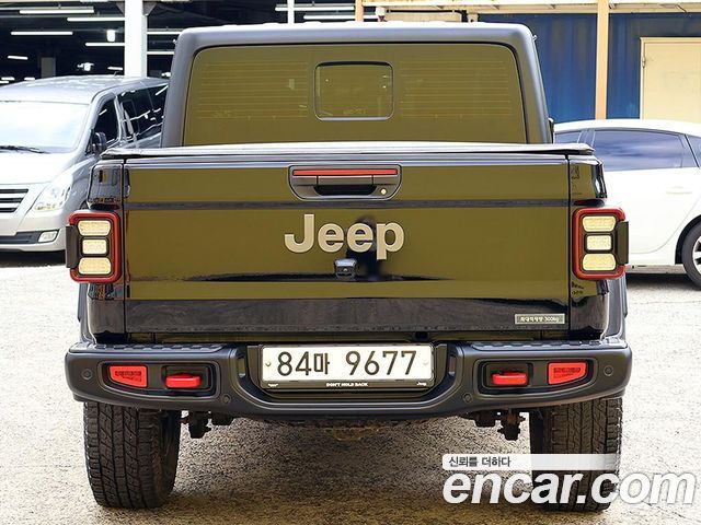 Jeep Gladiator 2021 — photo 3