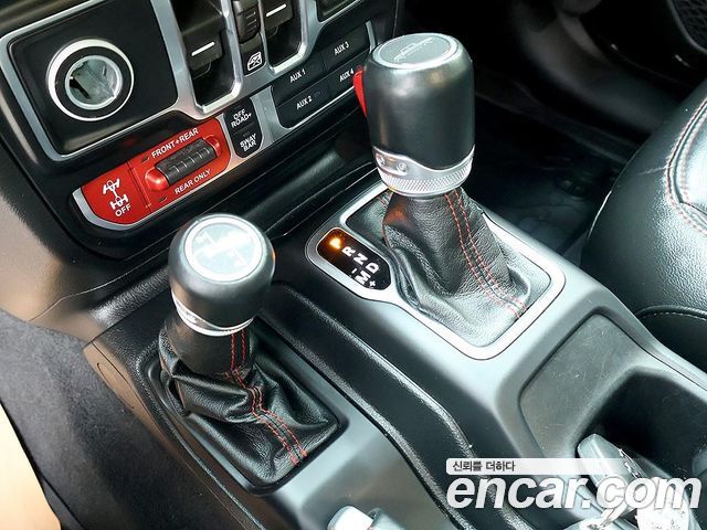 Jeep Gladiator 2021 — photo 8