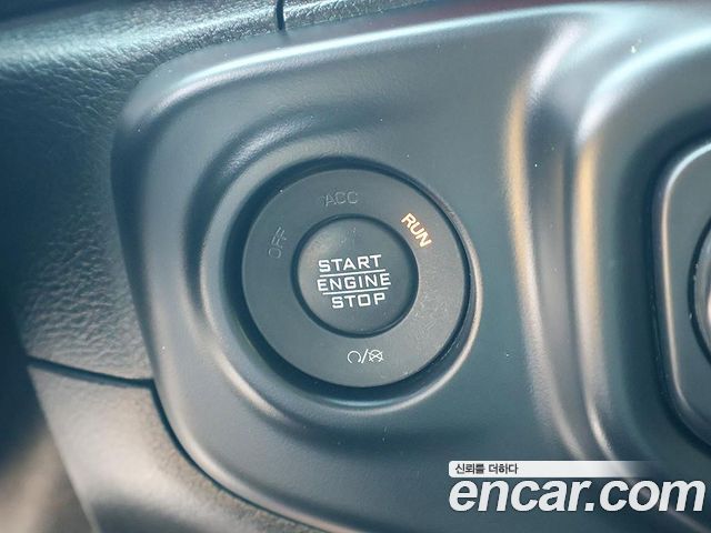 Jeep Gladiator 2021 — photo 11