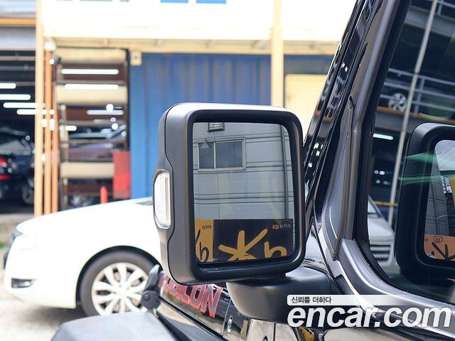 Jeep Gladiator 2021 — photo 16
