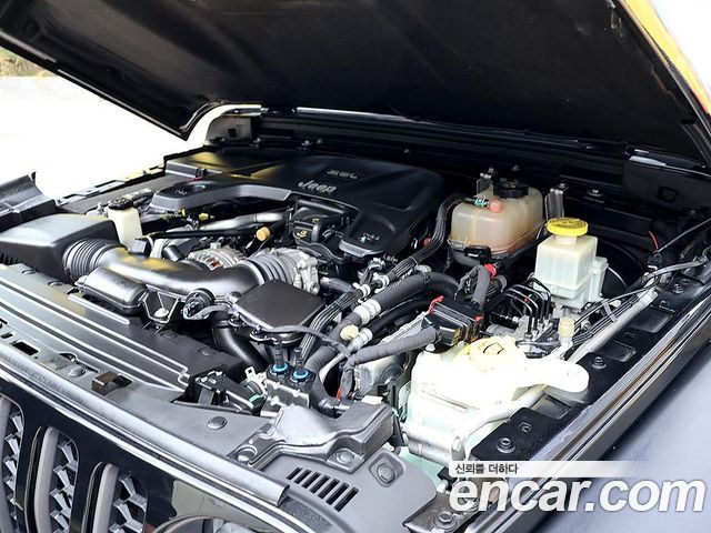Jeep Gladiator 2021 — photo 18