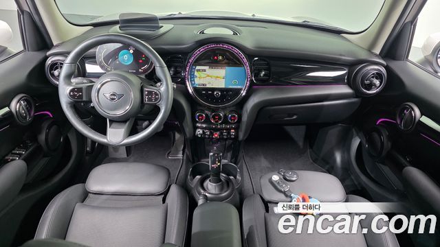 Mini Cooper 2024 — photo 10