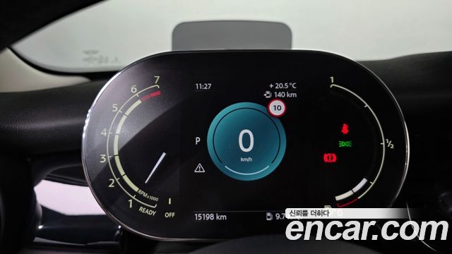 Mini Cooper 2024 — photo 11
