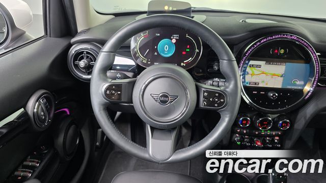 Mini Cooper 2024 — photo 19