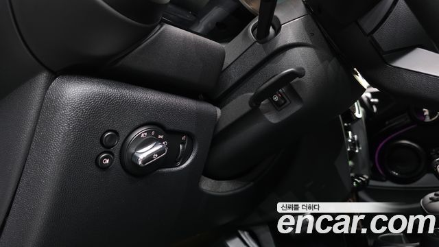 Mini Cooper 2024 — photo 25