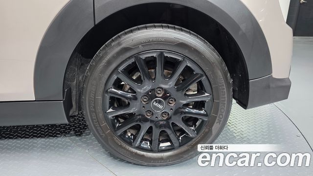 Mini Cooper 2024 — photo 7