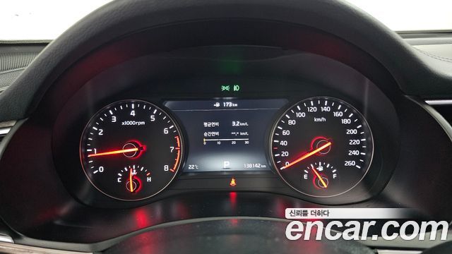Kia K7 2017 — photo 8