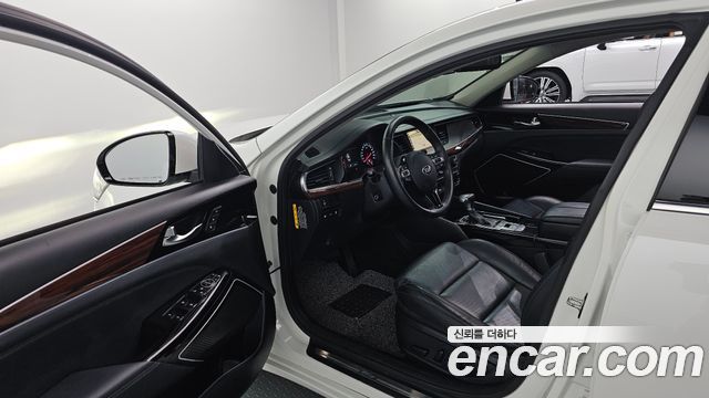 Kia K7 2017 — photo 10