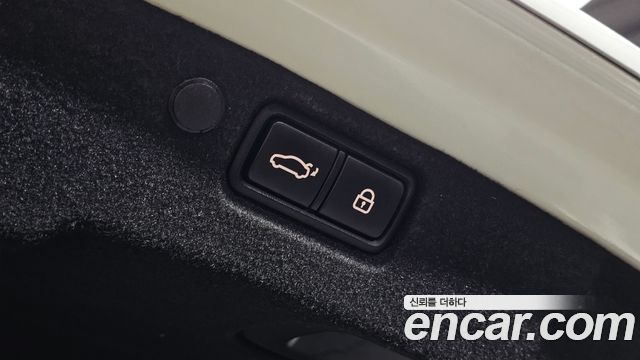 Kia K7 2017 — photo 20