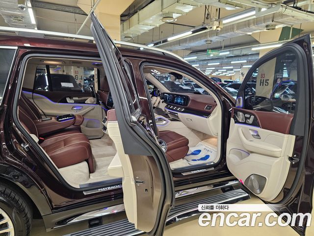 Mercedes-Benz GLS-Class 2023 — photo 14
