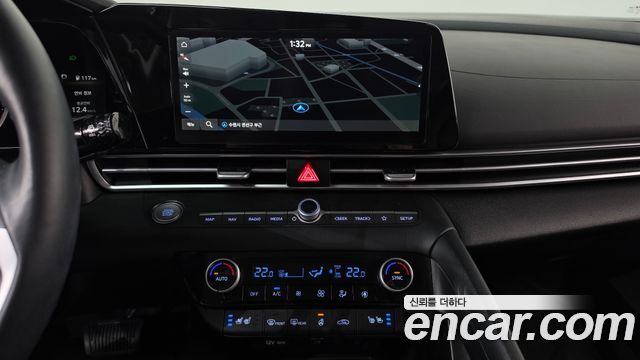 Hyundai AVANTE 2023 — photo 18