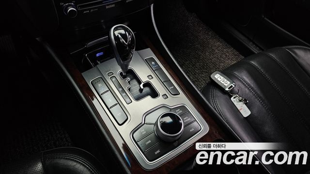 Hyundai Equus 2012 — photo 12