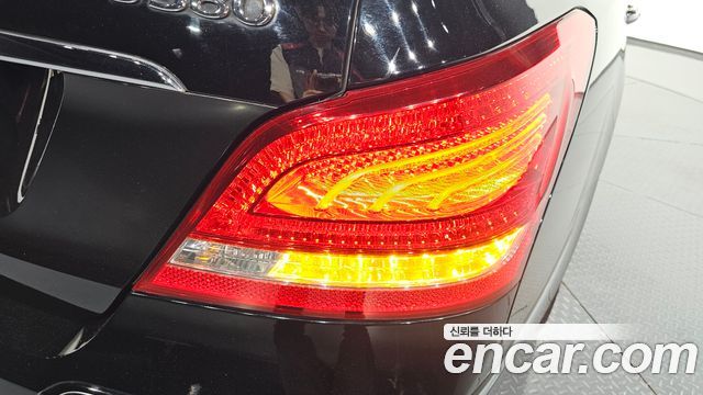 Hyundai Equus 2012 — photo 9
