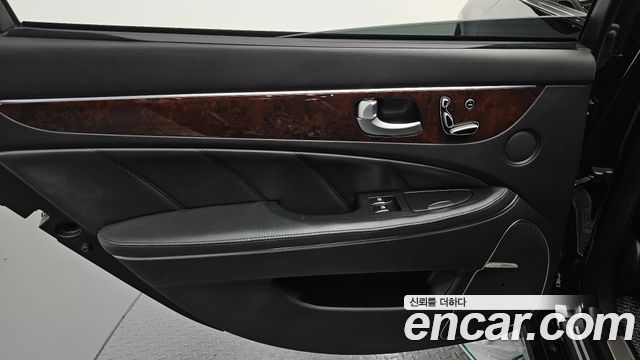 Hyundai Equus 2012 — photo 15