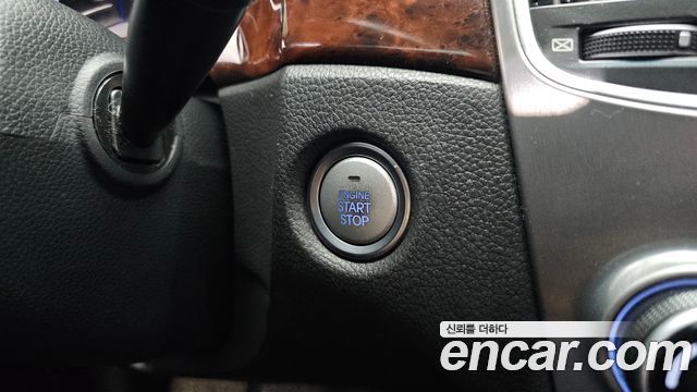 Hyundai Equus 2012 — photo 30