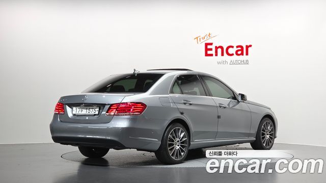 Mercedes-Benz E-Class 2014 — photo 2