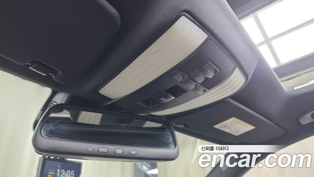 Mercedes-Benz E-Class 2014 — photo 25