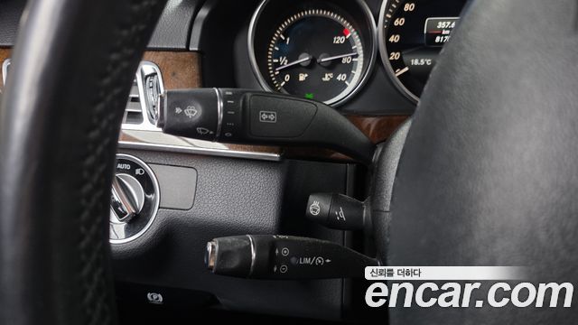 Mercedes-Benz E-Class 2014 — photo 28