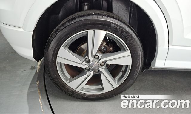 Audi Q2 2020 — photo 5