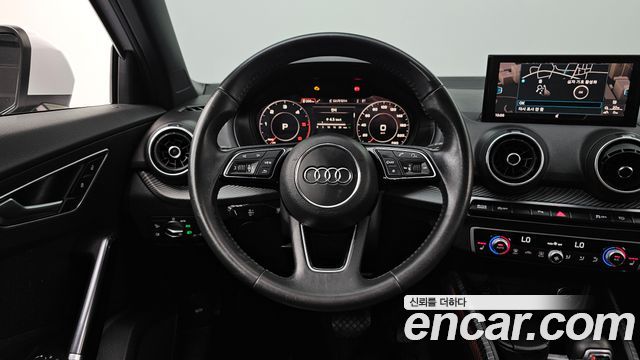 Audi Q2 2020 — photo 12