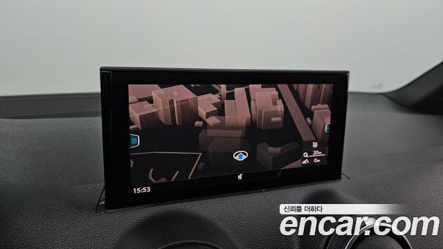 Audi Q2 2020 — photo 15