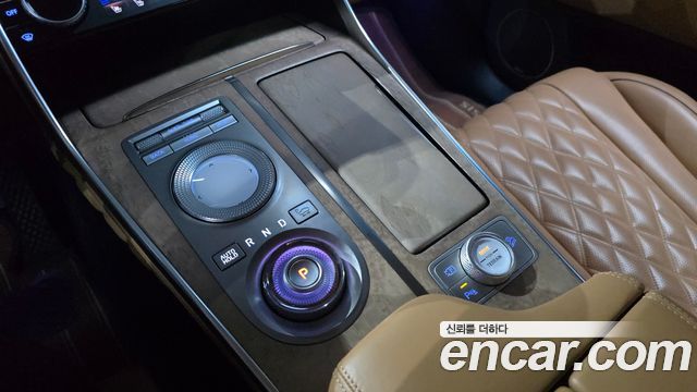 Genesis GV80 2021 — photo 12