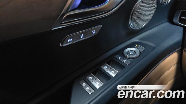 Genesis GV80 2021 — photo 38