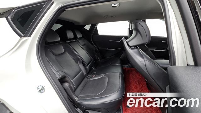 Kia EV6 2023 — photo 17