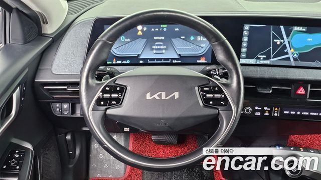 Kia EV6 2023 — photo 22
