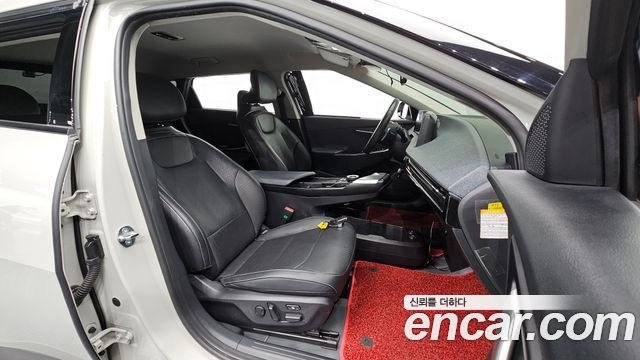 Kia EV6 2023 — photo 16