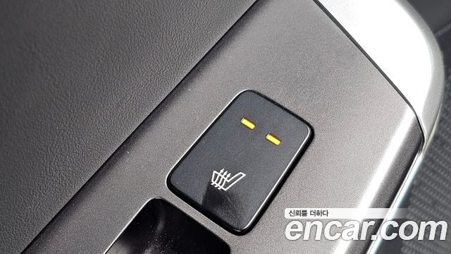 Kia EV6 2023 — photo 35